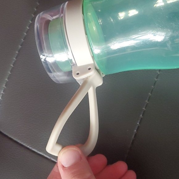 Zak! Designs Baby Yoda Grogu 25oz water bottle with snap lid - Picture 11 of 11